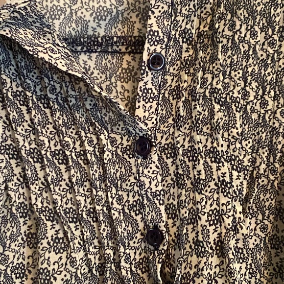 Elegant Blue and Brown Patterned Blouse - Picture 11 of 14